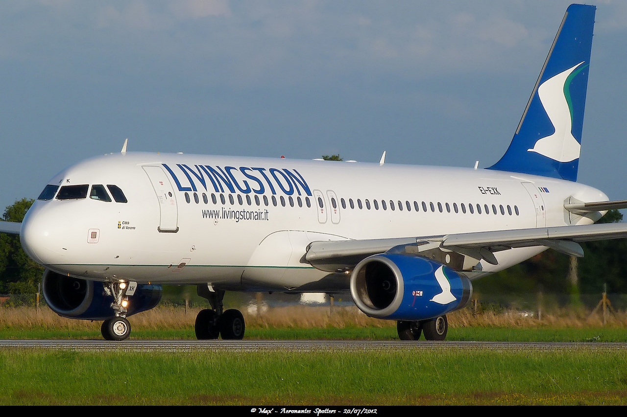 [20/07/2012] Airbus A320 (EI-EXK) Livingston 12073012023415267110156863