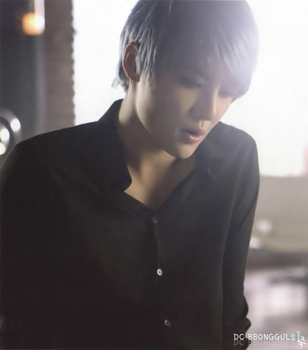 [PIC] 120828 Xia JunSu - Uncommitted Photobooklet 12082808404514887910256150