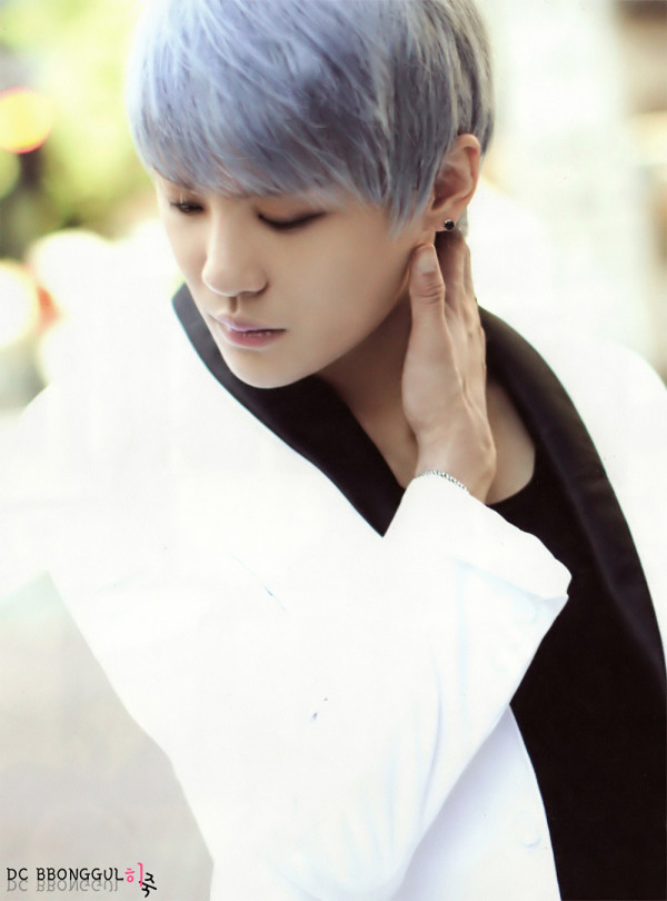 [PIC] 120828 Xia JunSu - Uncommitted Photobooklet 12082808404714887910256151