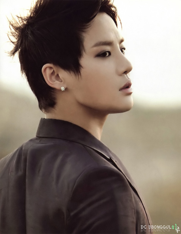 [PIC] 120828 Xia JunSu - Uncommitted Photobooklet 12082808405814887910256154