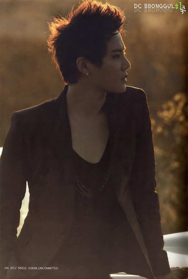 [PIC] 120828 Xia JunSu - Uncommitted Photobooklet 12082808410214887910256161