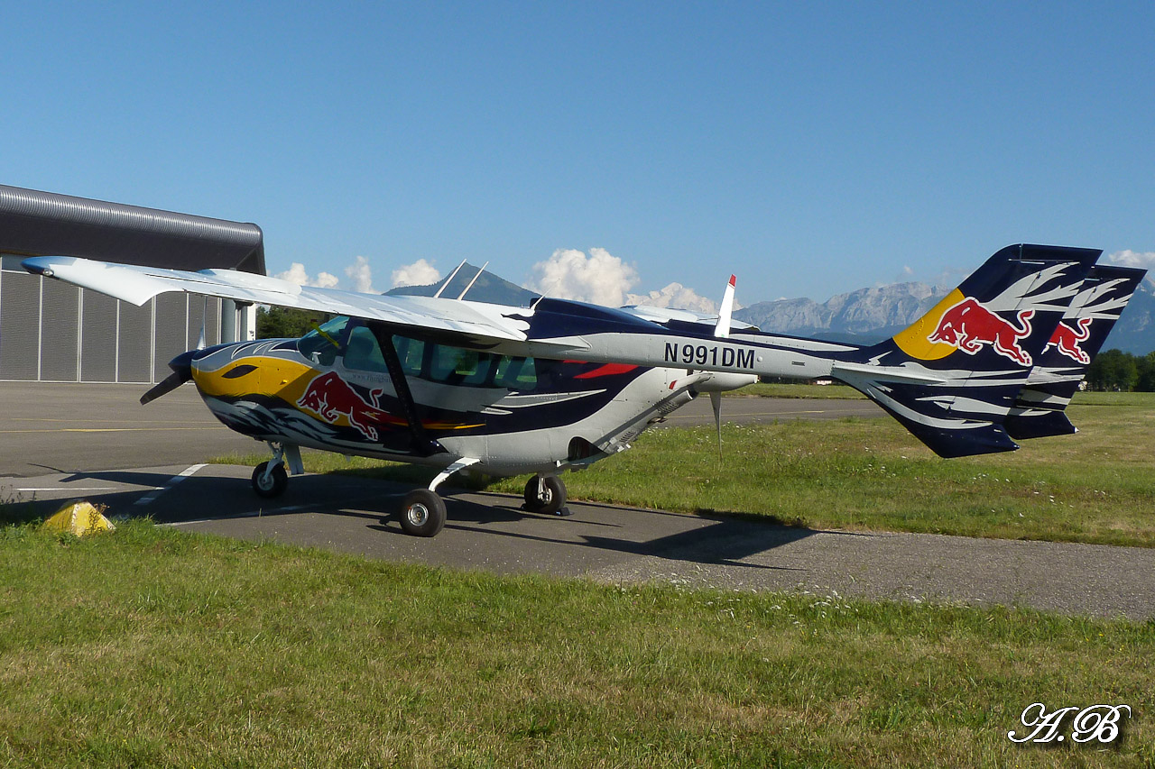 [29/07 - 16/08/2012] : Annemasse, Courchevel, Annecy, Chamonix... : Hélicos et avions dans les Alpes 12082912154915267110256931