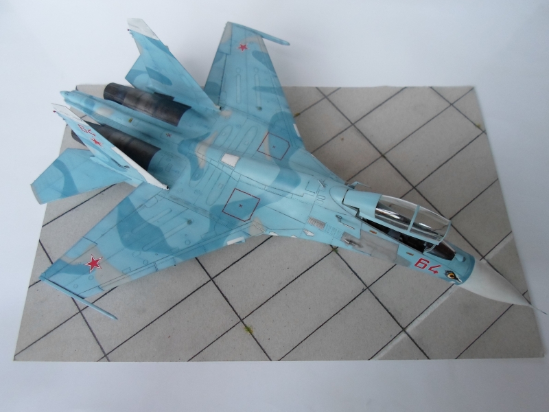 Su-27UB Flanker - Trumpeter - 1/72 1209070348375852910292667