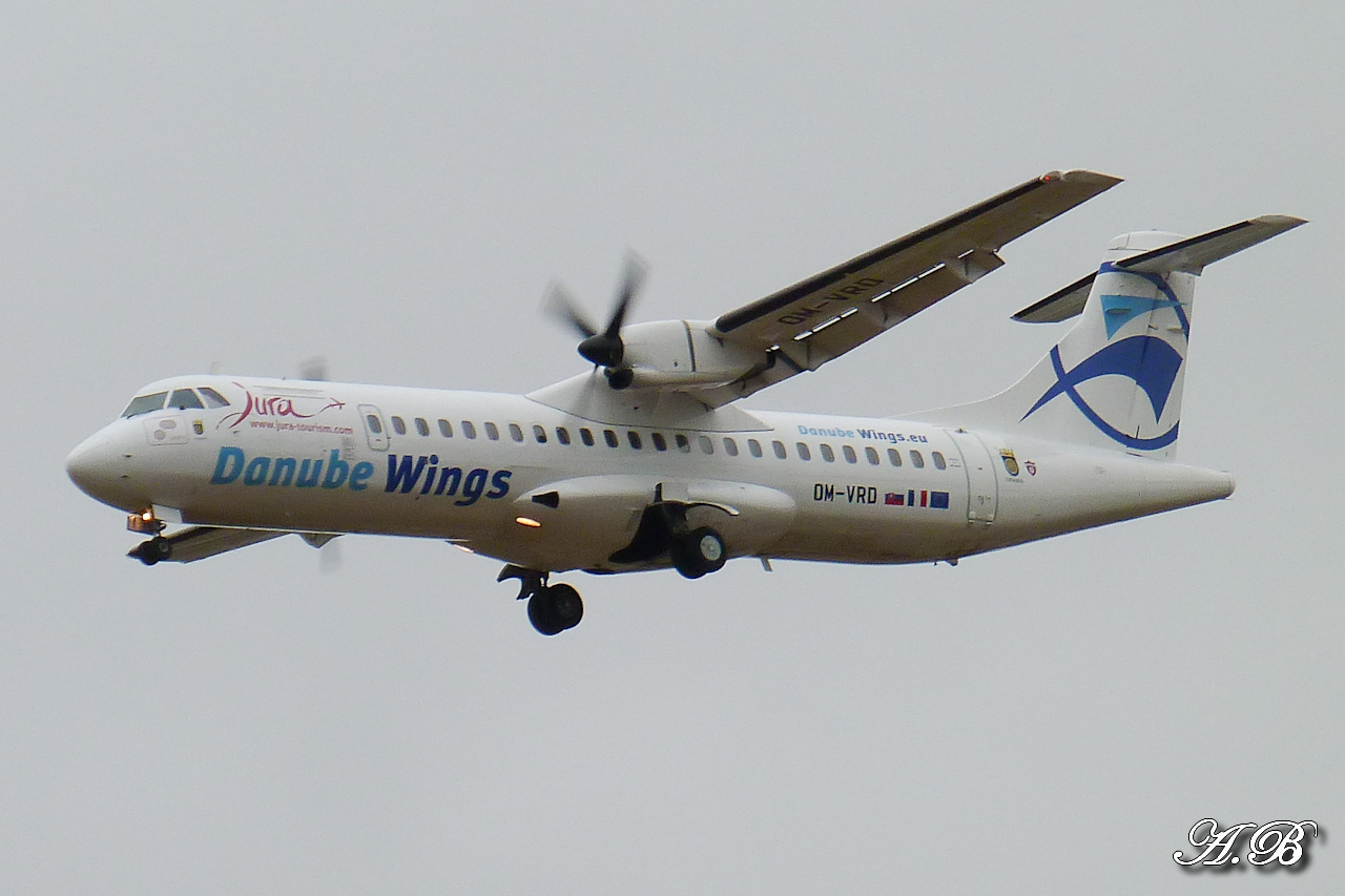 [14/09/2012] ATR-72 (OM-VRD) Danube Wings 12091506301815267110322614