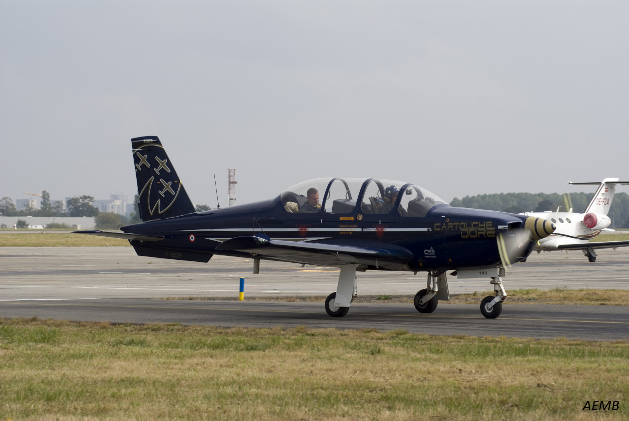 Rennes Airshow 2012 - Page 28 12092812000313453710370124