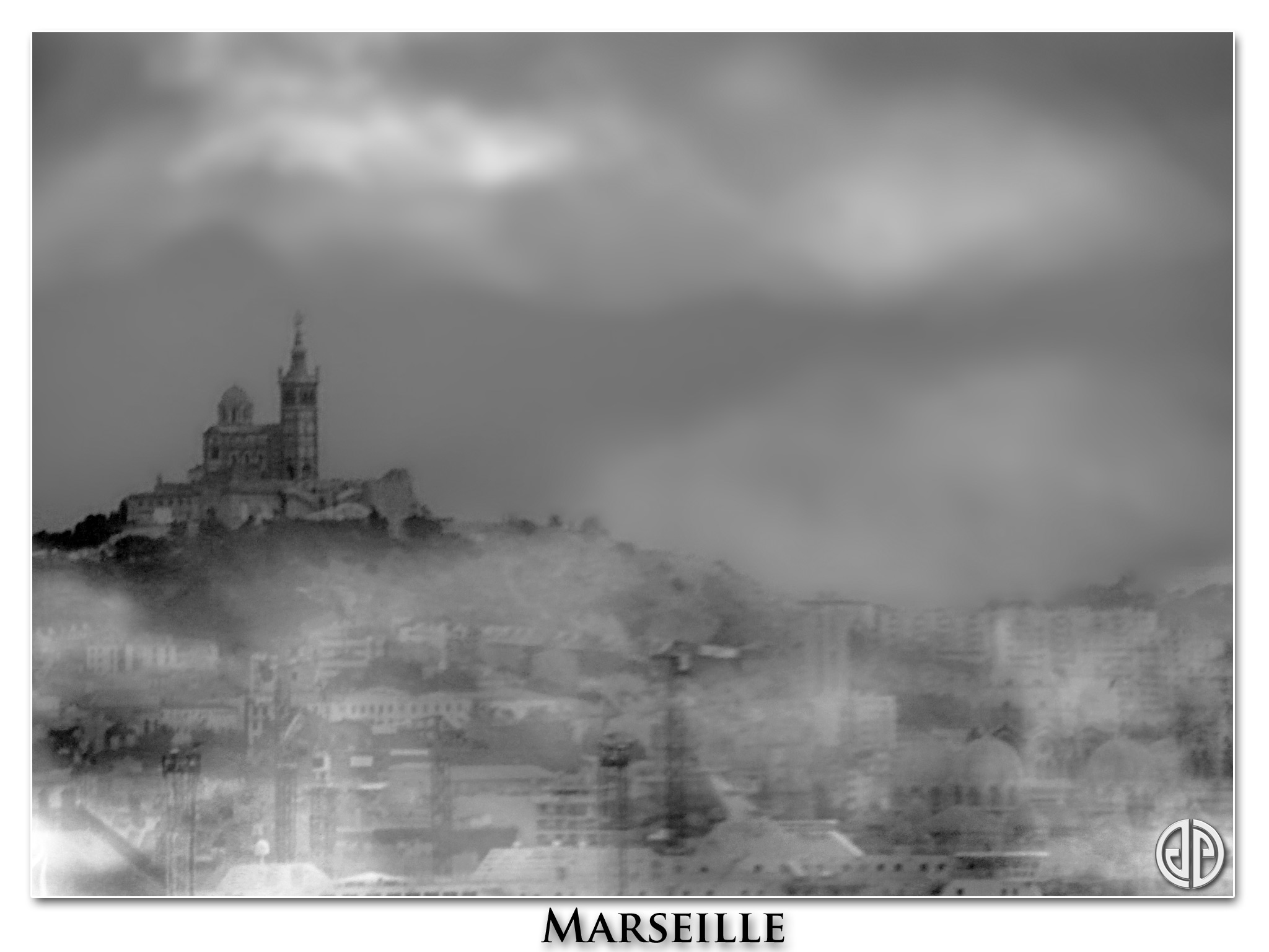 Marseille-noir-&-blanc-Notre-dame-de-la-garde-01