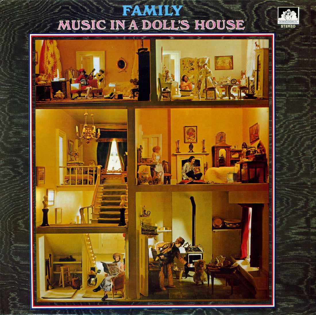 Family_Music in a doll's house_1